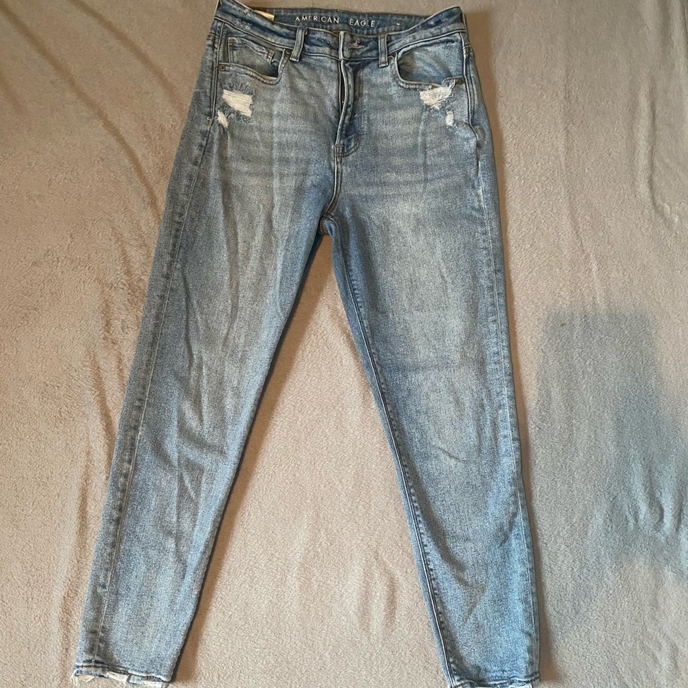 American Eagle mom jeans